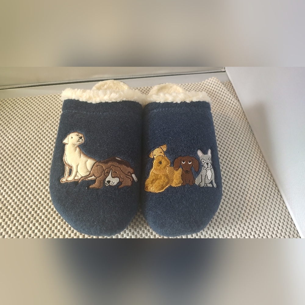 Lands' End Women's Size 9B Slippers Clogs Shoes NWOT Dog Embroidery